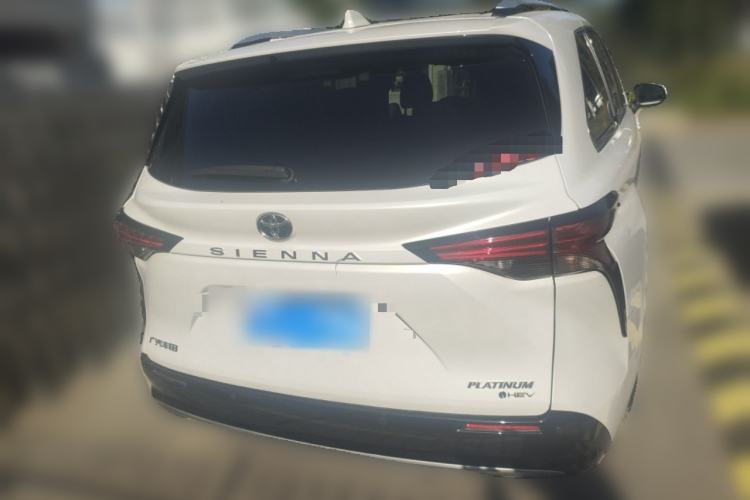 Used Toyota SIENNA 2024 2.5L Hybrid Platinum Edition