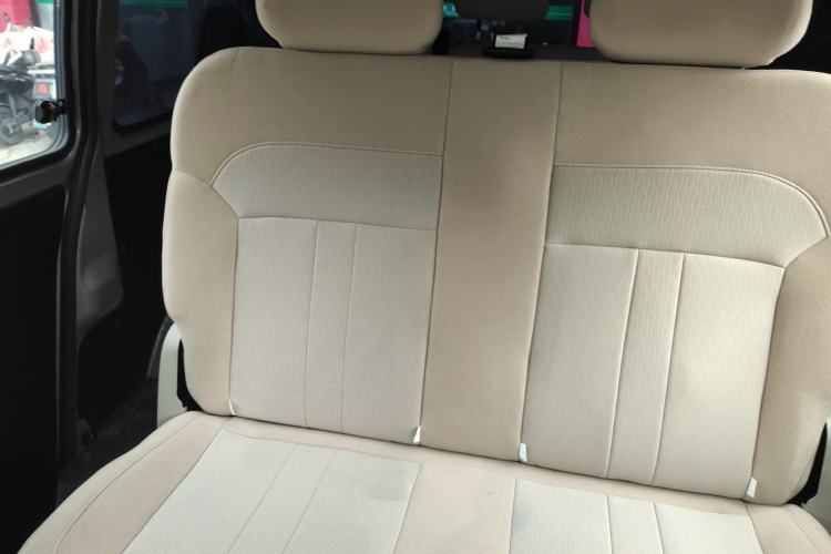 Used FORTHING Lingzhi 2023 M5L 1.6L Base Model 7 Seats
