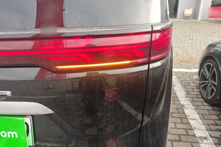 Used Denza D9 2022 DM-i 1040 Prestige Model Right Rear Taillight