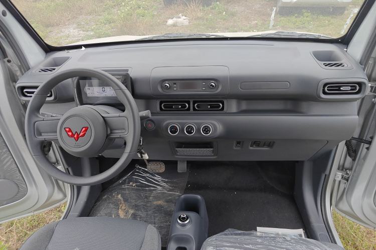 Used Wuling Zhiguang New Energy 2025 Comfort Model