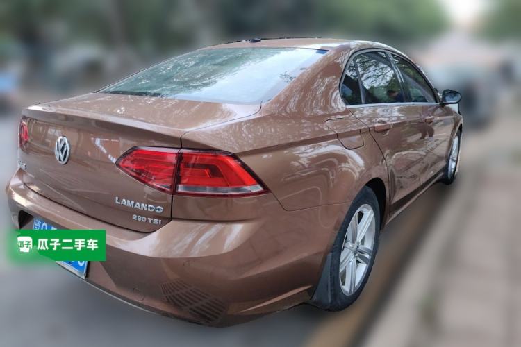 Used Volkswagen Lamando 2015 280TSI DSG Comfort Edition Rear Right 45 Deg