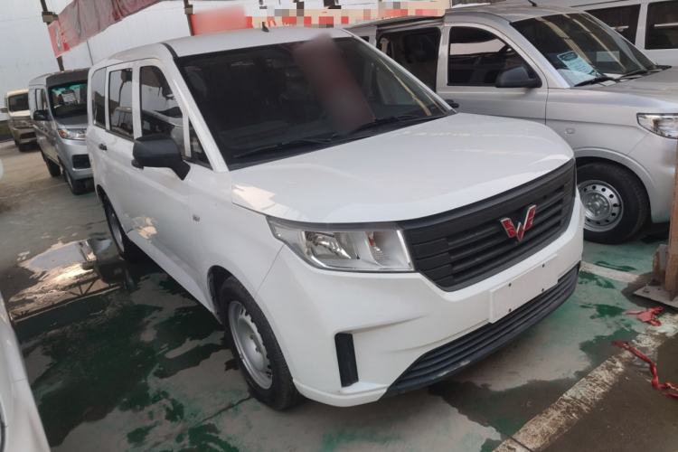 Used Wuling Hongguang PLUS 2020 1.5L Manual Standard Edition 5 Seats
