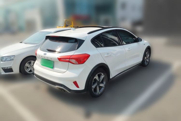 Used Ford Focus 2019 Hatchback EcoBoost 180 Automatic Trendy Model