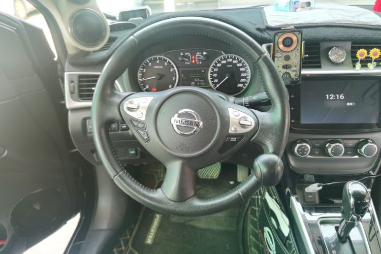 Used Nissan Sylphy 2019 1.6XV CVT Smart Connect Luxury Edition China V Standard Steering Wheel