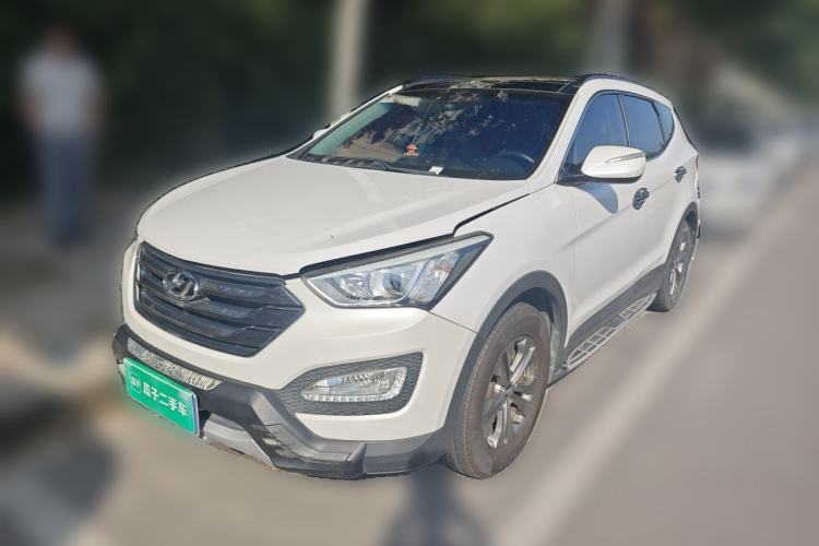 Used Hyundai Santa Fe 2013 2.4L Automatic Two-Wheel Drive Smart Version