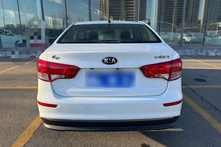 Used Kia K2 2015 Sedan 1.4L Automatic GLS Exterior 5