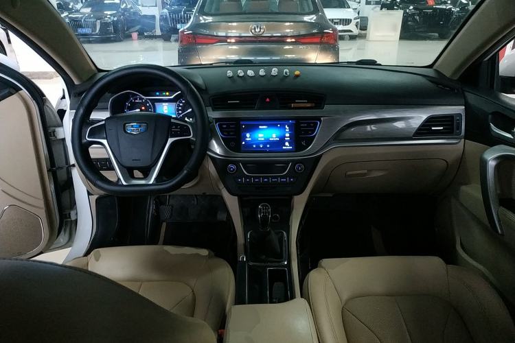 Used Geely Auto Emgrand 2017 Sedan Million Edition 1.5L Manual Luxury Model Center Console