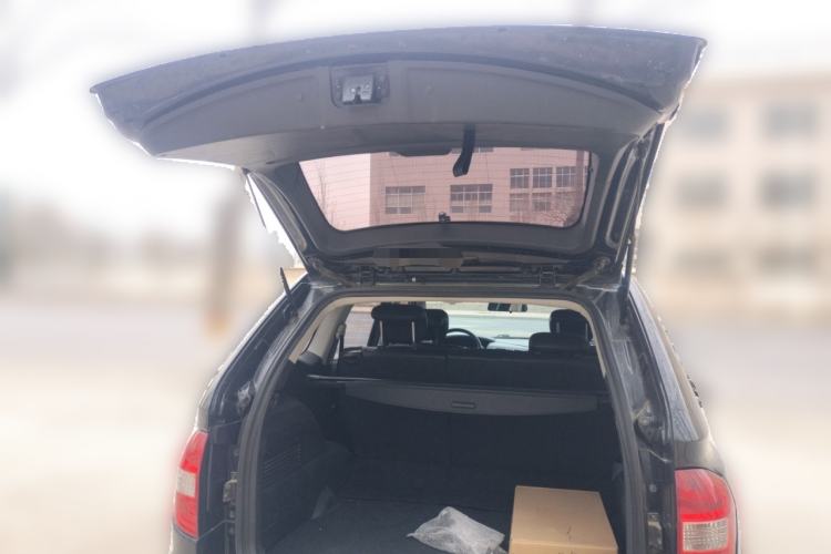 Used Roewe W5 2014 1.8T 2WD Automatic Tharu Special Edition