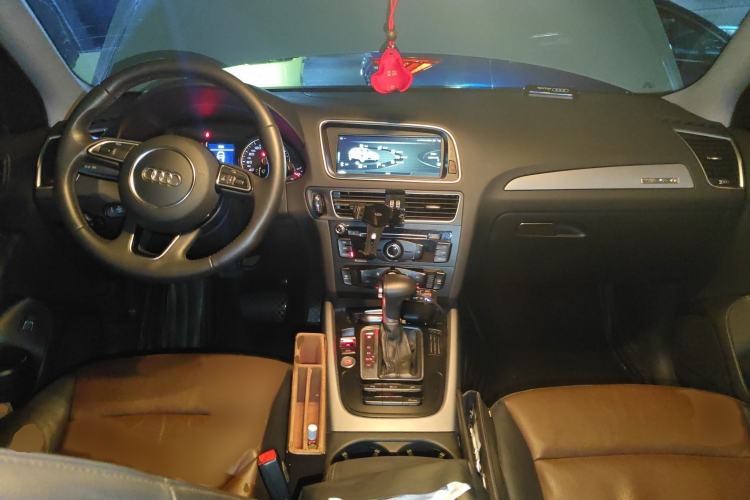 Used Audi Q5 2017 Plus 40 TFSI Ambition Model