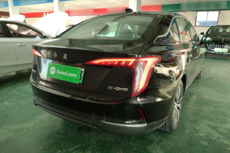 Used Hongqi E-QM5 2022 431 km Charge & Enjoy Edition
