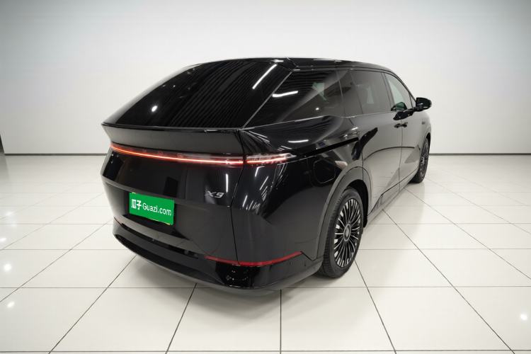 Used XPeng X9 2025 740 Ultra-Long Range Max