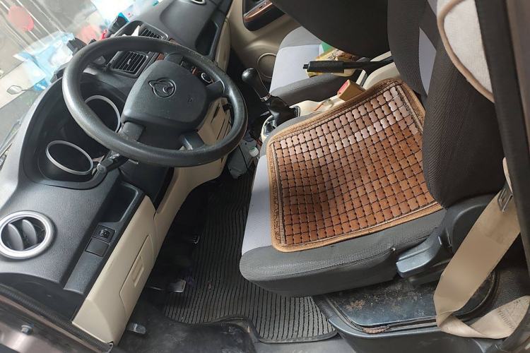 Used CHANGAN KAICHENG Ruixing M80 2018 1.5L Base Model Van Semi-Blind Window Flat Roof Rear-Hinged Doors 4G15S