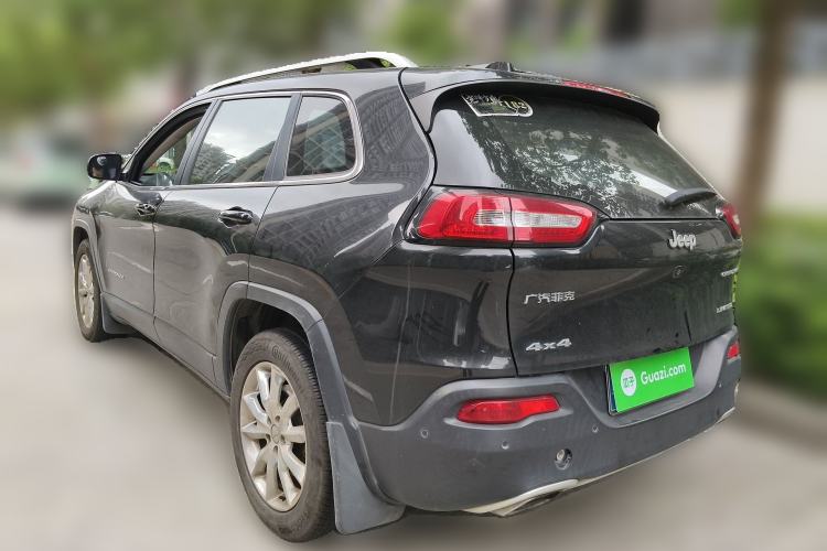 Used Jeep Cherokee 2016 2.4L Superior Edition Rear Left 45 Deg