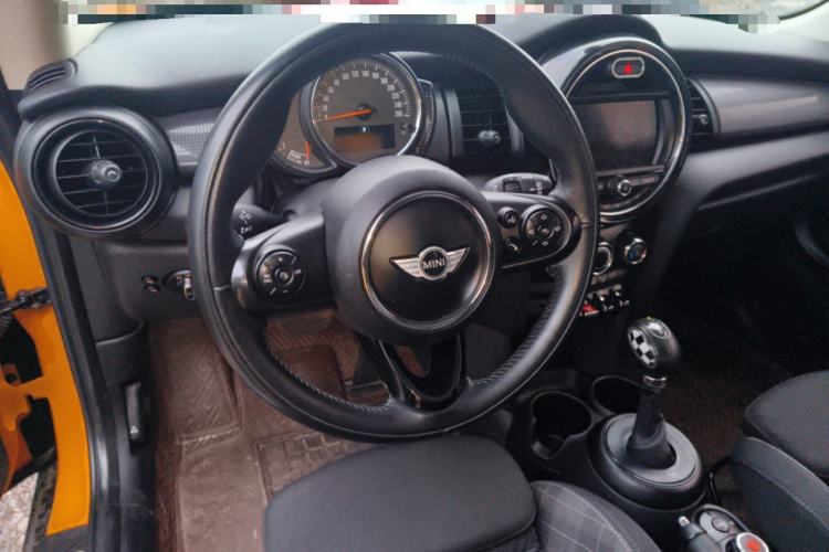 Used MINI 2016 1.5T COOPER
