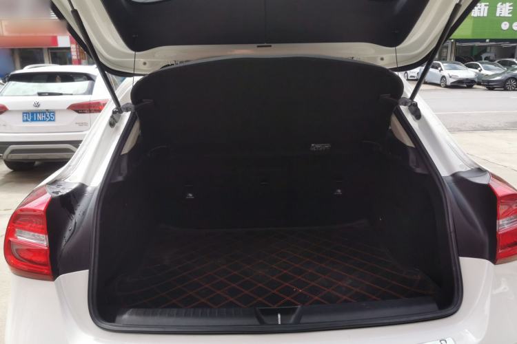 Used Mercedes-Benz GLA 2016 GLA 200 Fashion Model Trunk