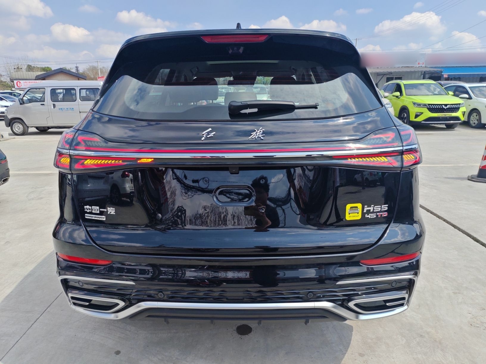 Hongqi HS5 2025 2.0T All-Wheel-Drive Flagship Pro Edition — снимка 3