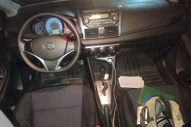 Used Toyota YARiS L Zhi Xuan 2014 1.5G Automatic Xuan Dong Edition Center Console