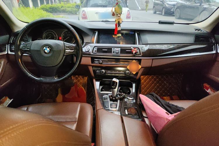 Used BMW 5 Series 2014 525Li Leading Model Center Console