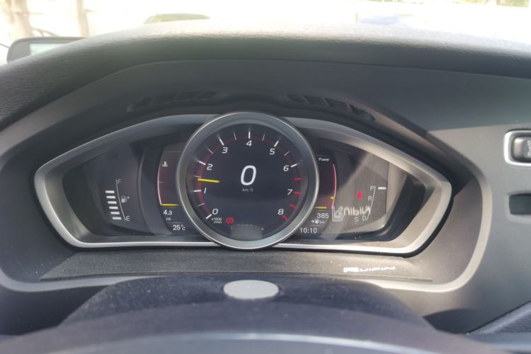Used Volvo V40 2016 T3 Zhiyi Edition Instrument Cluster