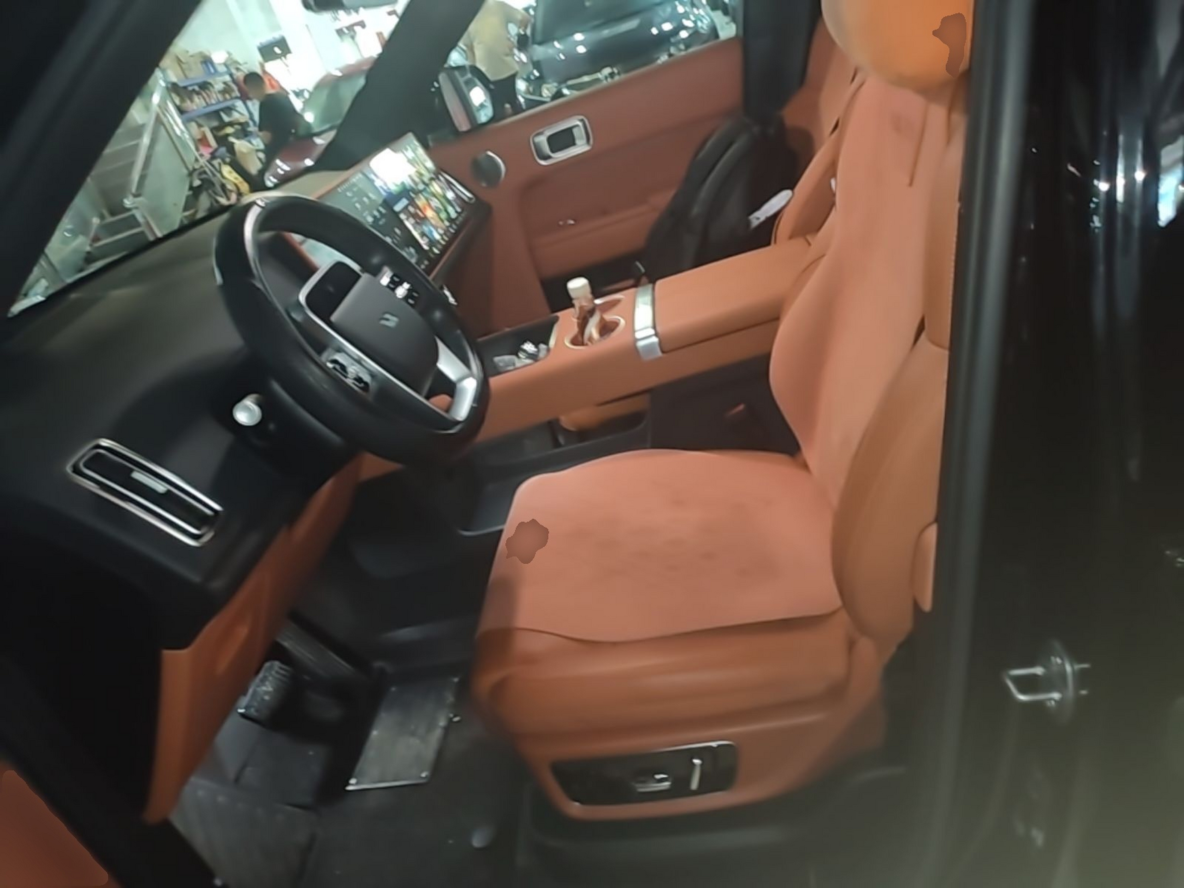 Vordere Reihe im Auto