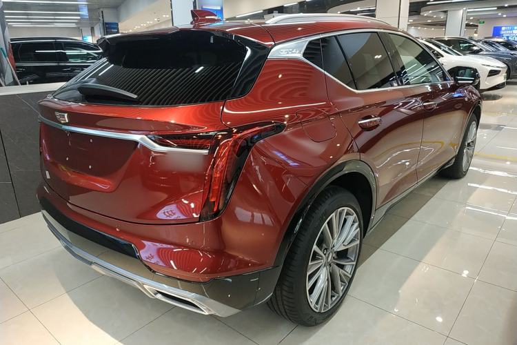 Used Cadillac GT4 2023 25T Luxury Model
