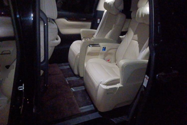 Used Toyota Alphard 2021 Dual-Engine 2.5L Luxury Edition