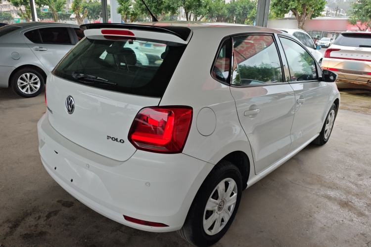 Used Volkswagen Polo 2016 1.4L Manual Fashion Model Rear Right 45 Deg