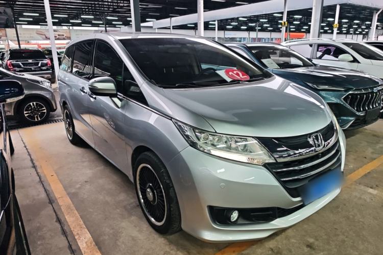 Used Honda Odyssey 2015 2.4L Supreme Edition
