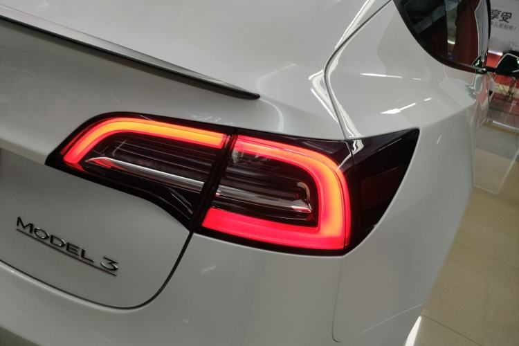 Used Tesla Model 3 2021 Performance High-Performance All-Wheel-Drive Version Right Rear Taillight