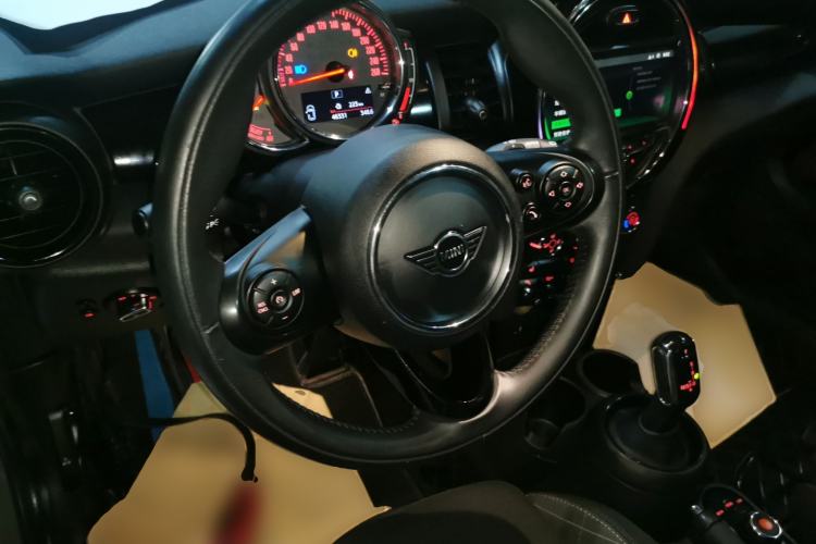 Used MINI 2019 1.5T COOPER Classic Edition