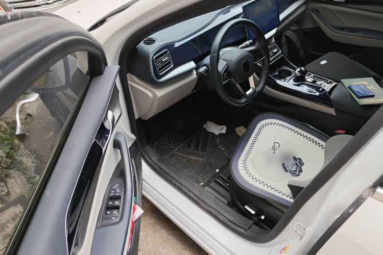 Used BYD Qin PLUS 2021 DM-i 55KM Flagship Model Driver Seat