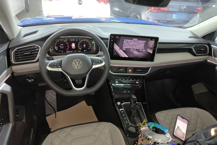 Used Volkswagen Tayron 2023 280TSI Two-Wheel-Drive Luxury Plus Advanced Version Center Console