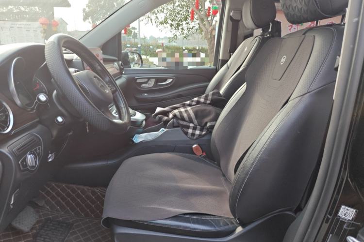 Used Mercedes-Benz V-Class 2021 V 260 Avantgarde Edition