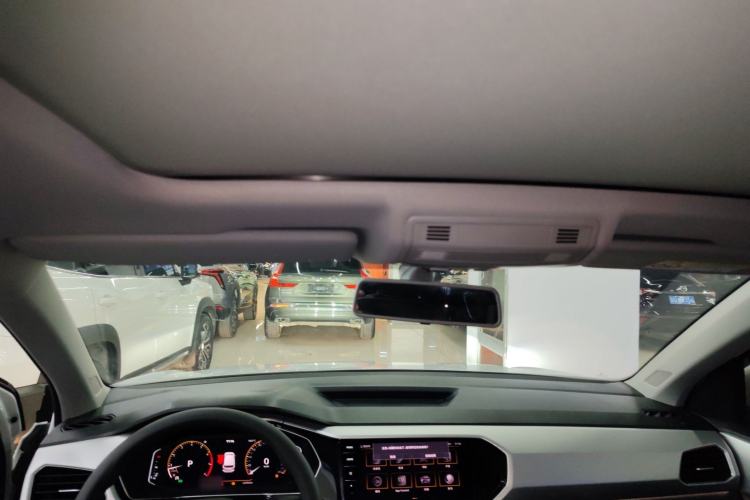 Used Volkswagen Tacqua 2021 1.5L Automatic Yue Zhi Lian Edition Headliner