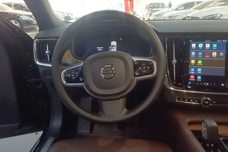 Used Volvo S90 2024 B5 Zhiyi Luxury Edition
