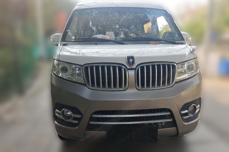 Used Jinbei New Hiace X30L 2021 1.5L Business Central Air-Conditioned Coach China VI Standard SWC15M Front