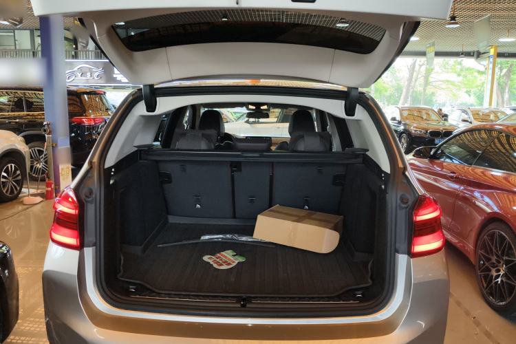 Used BMW iX3 2021 Leading Type
