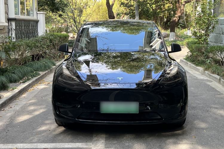 Used Tesla Model Y 2021 Long-Range All-Wheel-Drive Version