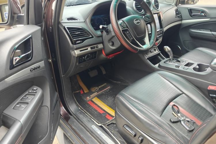 Used BYD S7 2015 2.0T Automatic Flagship Edition
