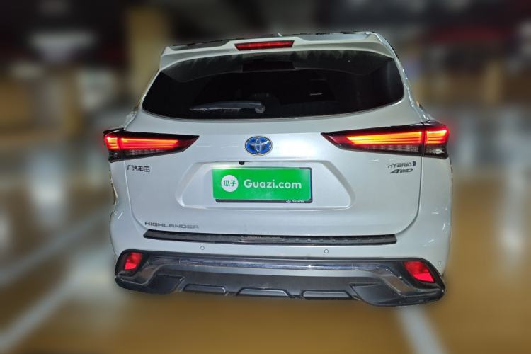 Used Toyota Highlander 2022 Dual-Engine 2.5L Two-Wheel Drive Prestige Edition 7-Seater Rear