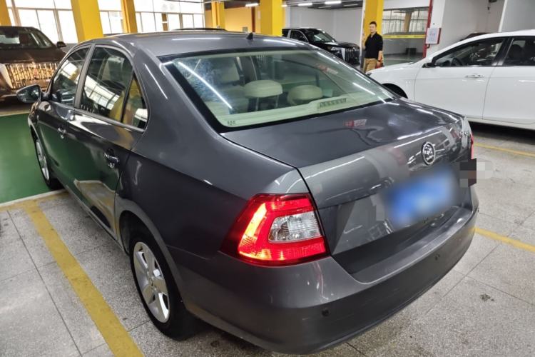 Used Skoda Rapid 2013 1.6L Automatic Smart Selection Model
