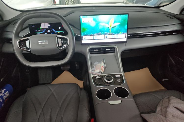 Used Geely Galaxy L6 2025 EM-i 60km Exploration Edition Center Console