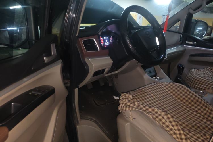 Used FORTHING Lingzhi 2018 M5L 1.6L 9-Seater Comfort Model Driver Seat
