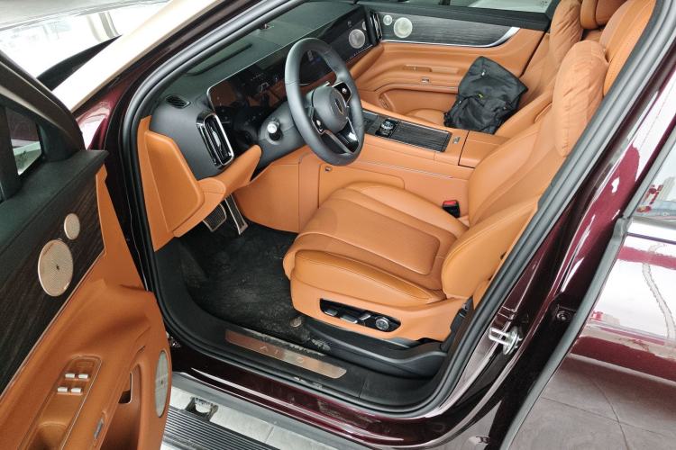 Used Hima AITO M9 2025 Extended-Range Ultra Version 52 kWh 6-Seater Driver Seat