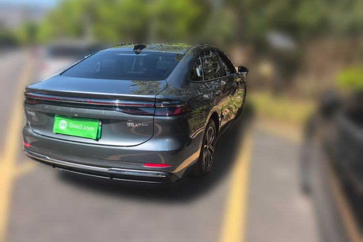 Used Geely Galaxy A7 2025 Model EM-i 70km Launch Edition Exterior 5