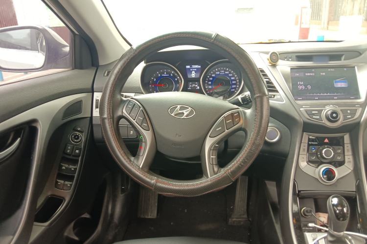 Used Hyundai Elantra (5th Generation / Langdong) 2016 1.6L Automatic Prestige Model Steering Wheel