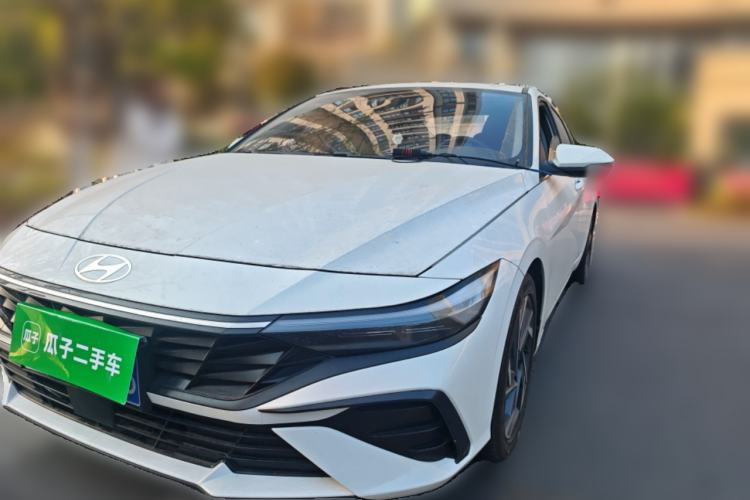 Used Hyundai Elantra 2023 1.5L CVT LUX Prestige Edition