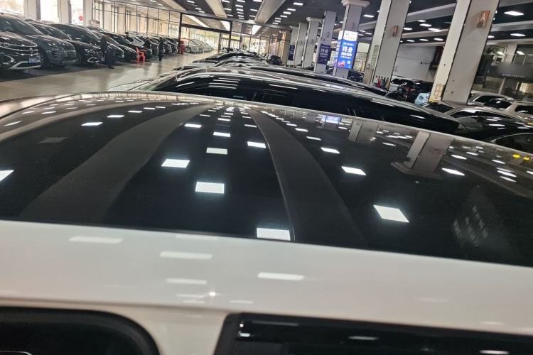 Used Land Rover Discovery Sport 2018 240 PS SE Version
