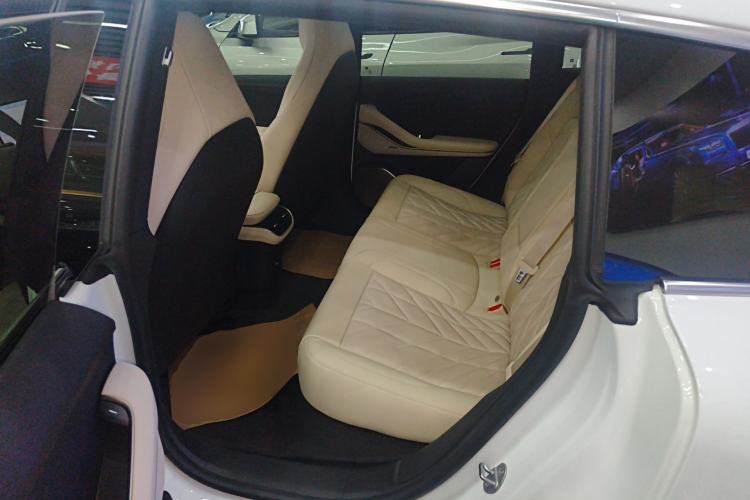 Used Nio ET5T 2025 75 kWh Touring Left Rear Seat