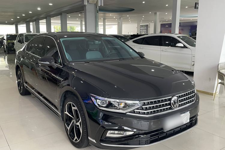 Used Volkswagen Magotan 2023 2 Million Units Limited Edition 280TSI DSG Leading Version